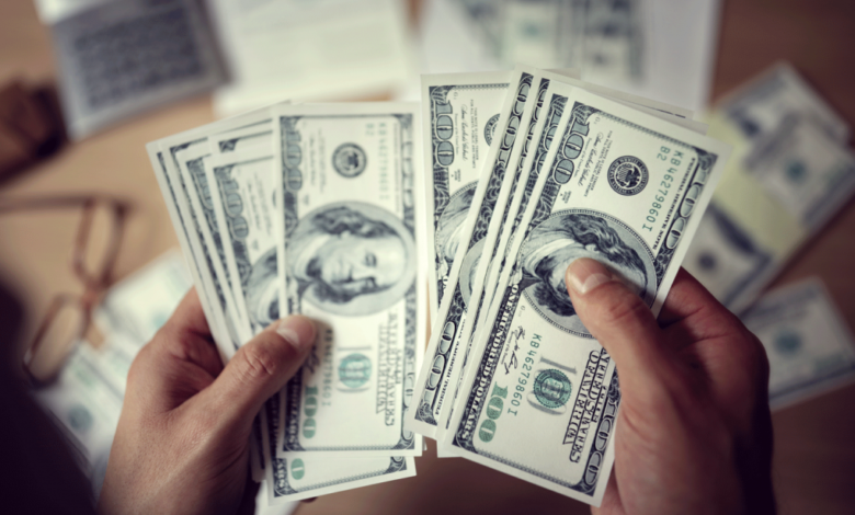 3.3 مليار شخص في العالم يعانون بسبب الديون